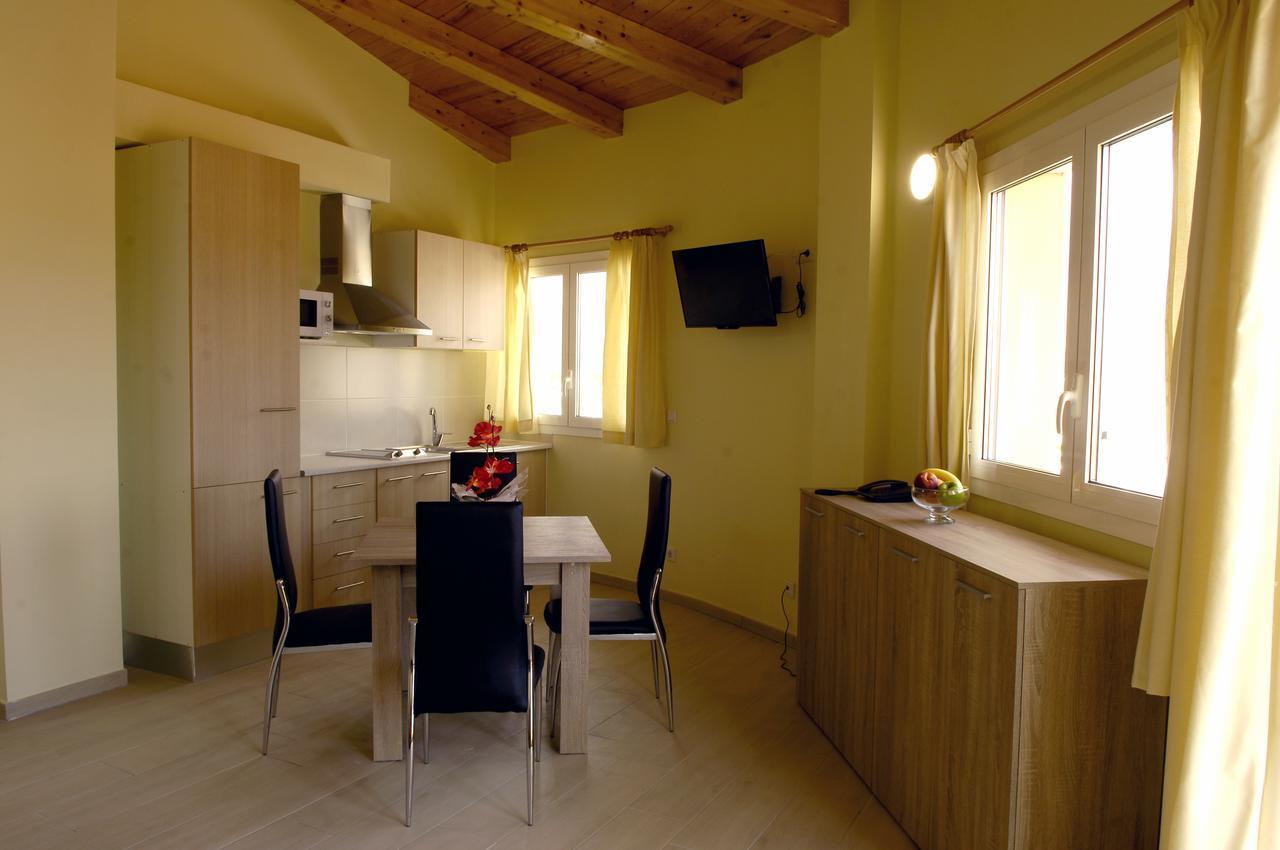 Apartamentos Giuliano Empuriabrava Exterior photo